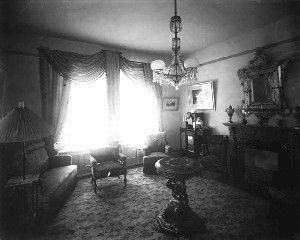 ปี 1890 ห้องนั่งเล่นหรู  By KUBET