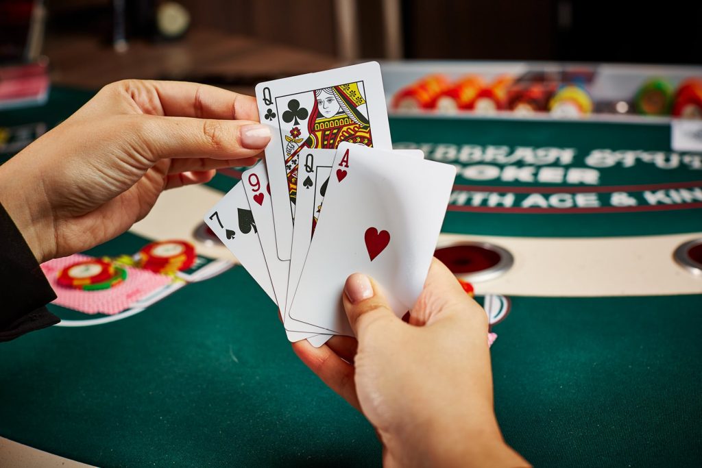 4 ประเภทหลักของเกมโป๊กเกอร์  Stud poker By KUBET