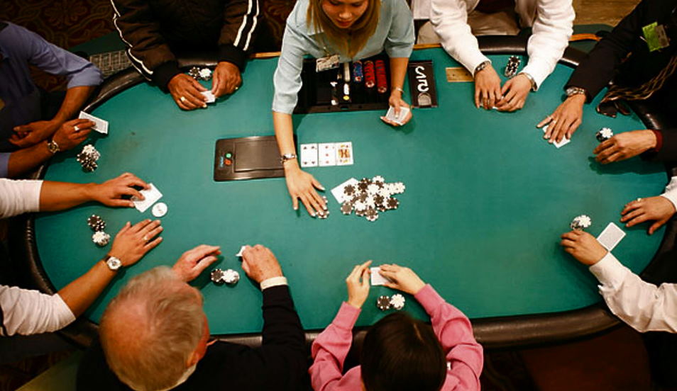 4 ประเภทหลักของเกมโป๊กเกอร์  Stud poker By KUBET